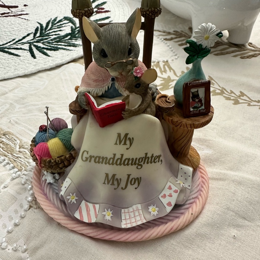 My Granddaughter My Joy Figurine from Charming Tails Collection